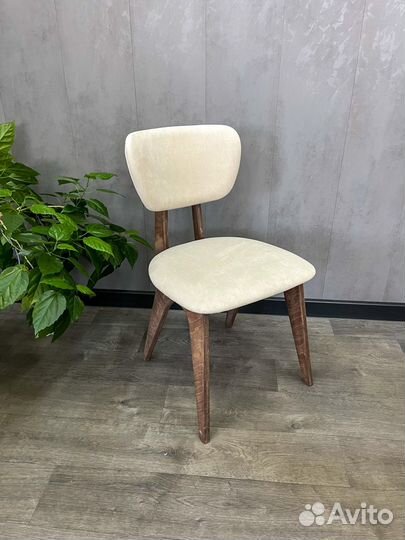 Стул кухонный