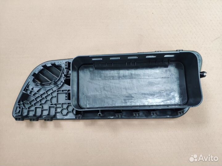 Накладка панели пассажира Фольксваген Поло