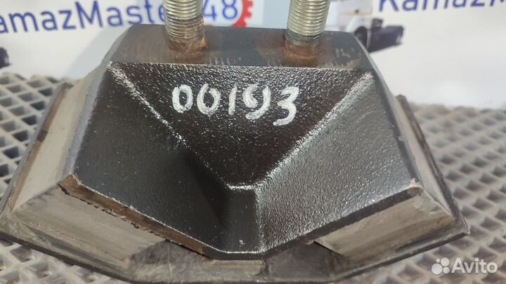 54901001353 Подушка двигателя передняя камаз 5490