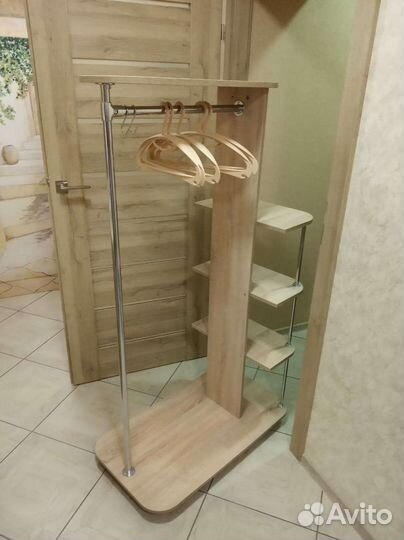 Вешалка -гардеробная,эксклюзивная, новая