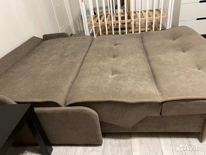 Диван прямой раскладной бу