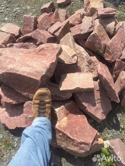 Малиновый кварцит