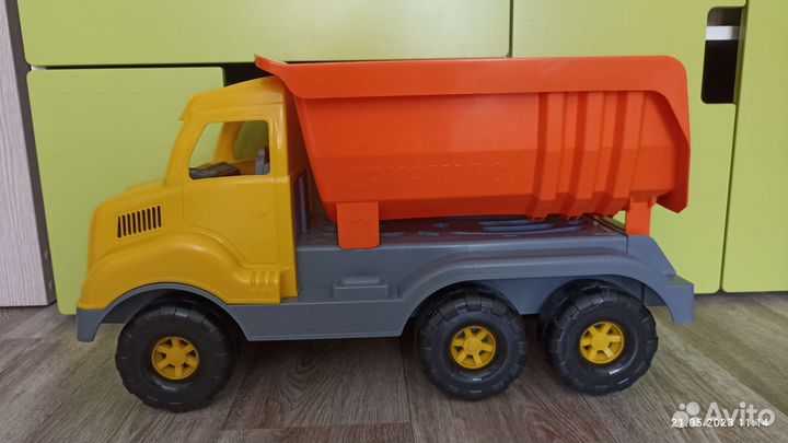 Грузовик новый