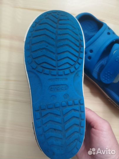 Сандалии Crocs j2