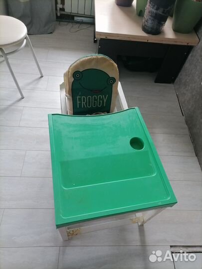 Детский стульчик для кормления деревянный