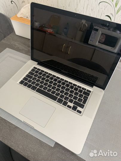 Macbook pro 15 2011
