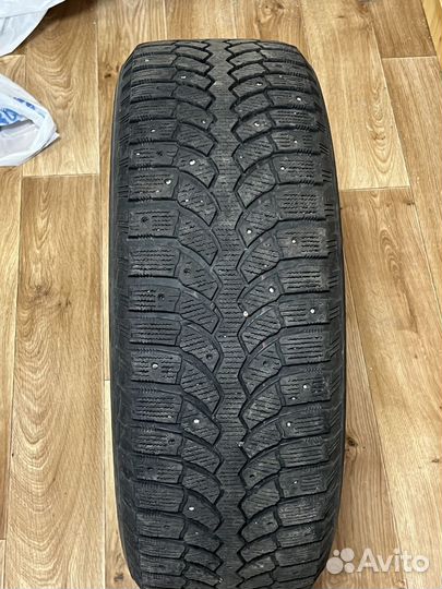 Bridgestone Blizzak Spike-01 215/60 R17 100T