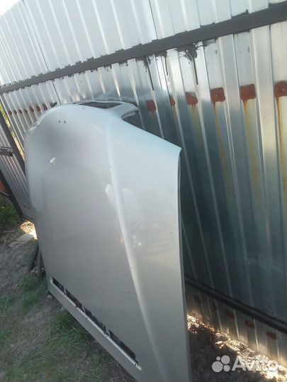 Капот BMW 7 E38 рестайлинг