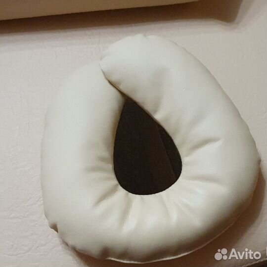 Подушка для лица на массажный стол (рогалик)
