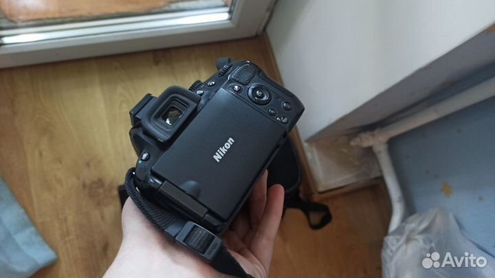 Nikon d5100 18-55 or 18-105 kit