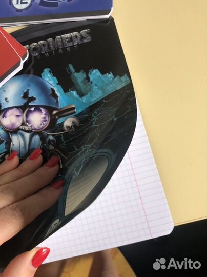 Тетрадь в клетку 12 листов