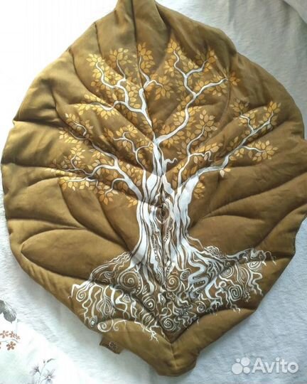 Коврик листик с авторской росписью