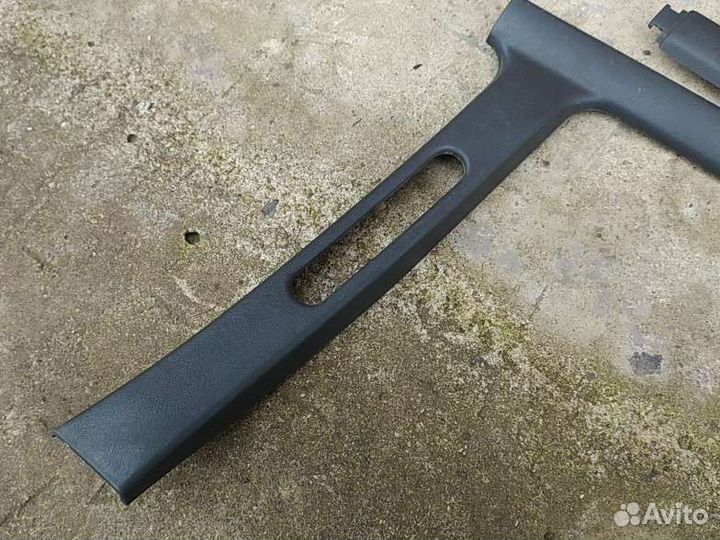 Обшивка стоек Субару Легаси BG9