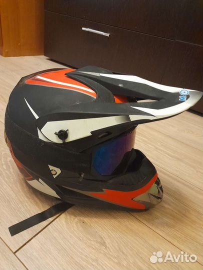 Кроссовый шлем