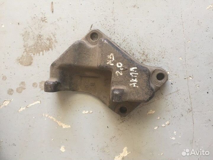 Кронштейн привода Mazda 3 BK LF 2006