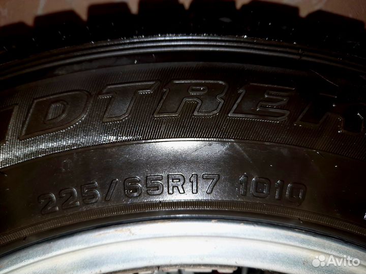 Dunlop зима 225/65R17 на дисках + датчики давления