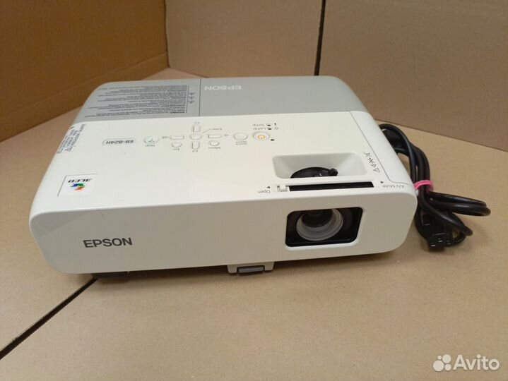 Проектор Epson EB-824H