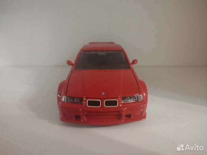 Bmw m3 e36 1/24 burago и колёса