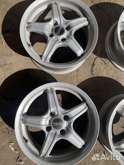 Диски R16 на Пежо (Ситроен)