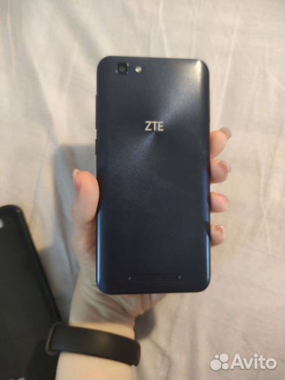 Телефон ZTE blade