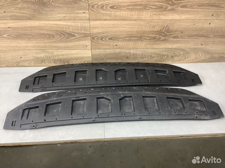 Пыльник бампера Skoda Rapid