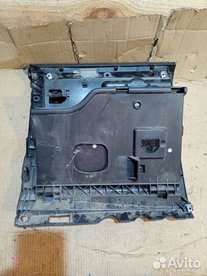 Бардачок Volkswagen Golf Plus