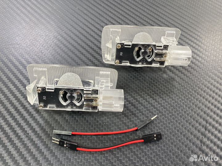 Подсветка дверей с логотипом Toyota (2шт)