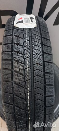 Bridgestone Blizzak VRX 185/65 R15 88S