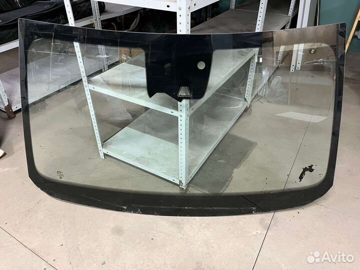 Стекло лобовое geely tugella