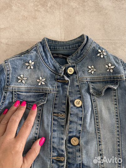 Куртка джинсовая на девочку