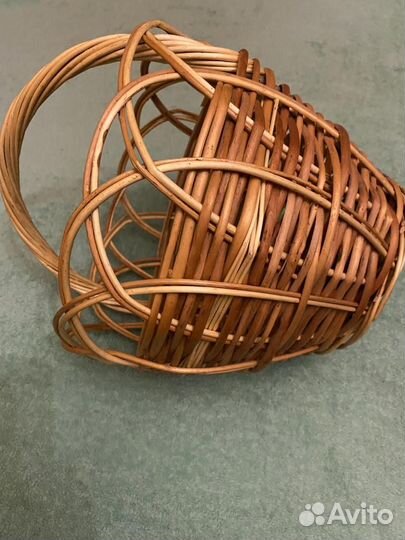 Корзинка плетеная из лозы