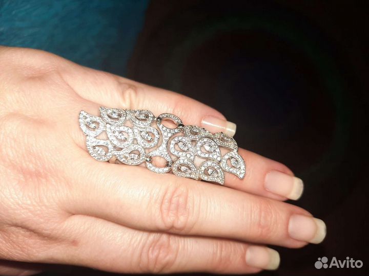 Серебряное кольцо
