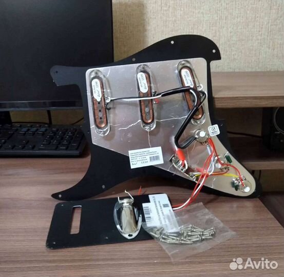 Пикгард Fender Stratocaster SSS Alnico 5