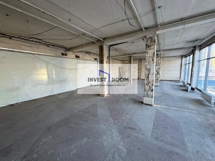 Под торговлю/офис/огромные витражные окна, 196м2