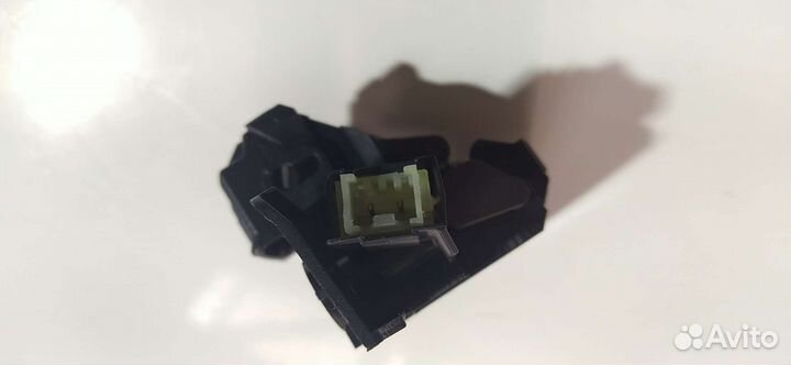 Замок дверцы Electrolux