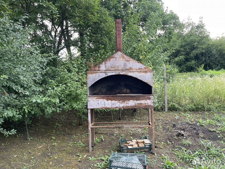 Мангал с крышей