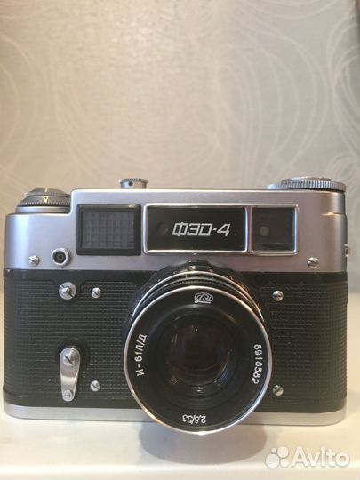 Пленочный фотоаппарат фэд-4