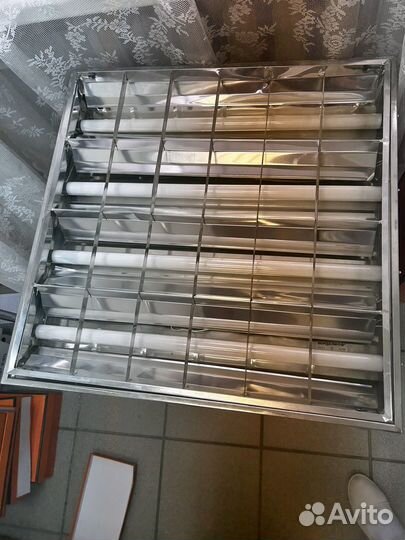 Светильник потолочный