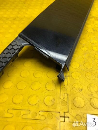 Накладка двери задняя правая Skoda Octavia cwva