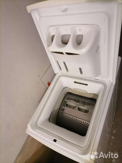 Стиральная машина вертикальной загрузки Whirpool