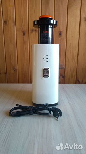 Соковыжималка шнековая Hurom HQ-IBF13 (HU-900)