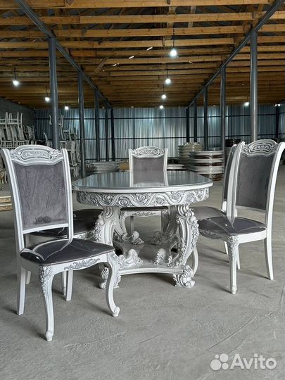 Столы и стулья новые