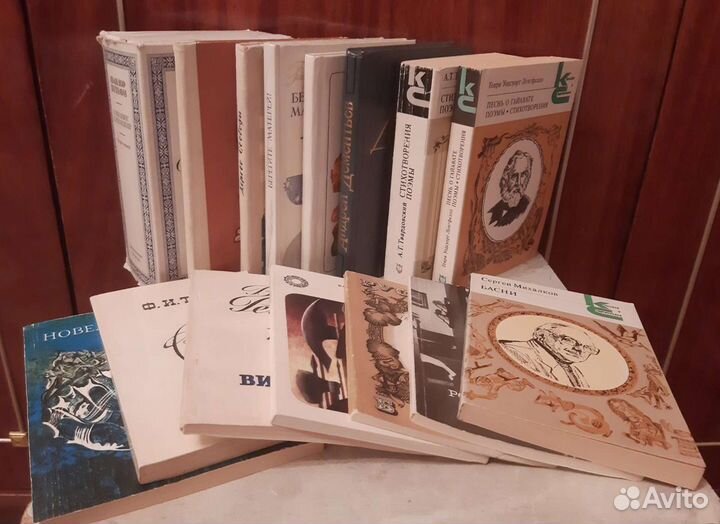 Подборка из 17 книг (поэзия)