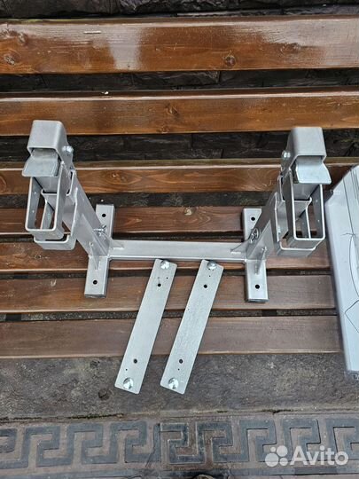 Подставка для прицепа для мотоцикла на защелках