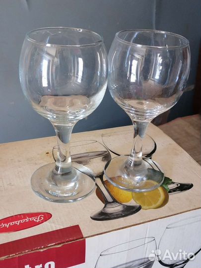 Бокалы. под винные напитки