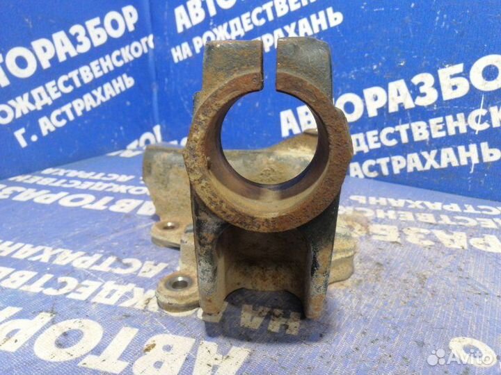 Задний правый поворотный кулак Ford Mondeo 3 седан