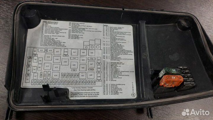 Крышка блока предохранителей Mercedes M-Class W163