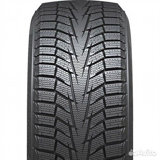 Hankook Winter I'Cept iZ 2 W616 235/40 R18 95T