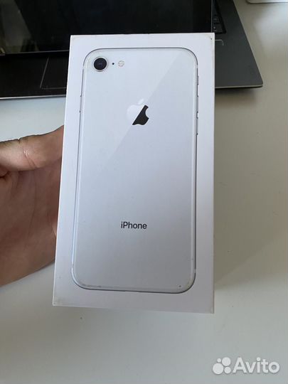 iPhone 8 64 гб