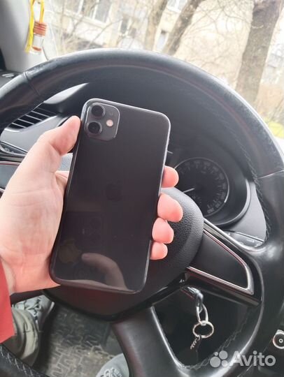 iPhone 11, 64 ГБ